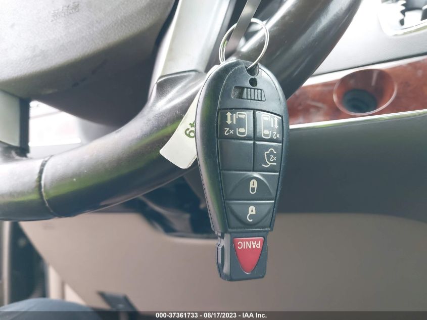 2015 CHRYSLER TOWN & COUNTRY TOURING - 2C4RC1BG7FR672957