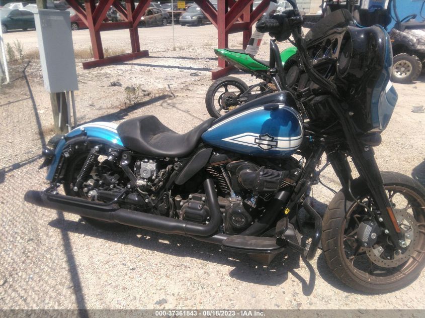 2023 HARLEY-DAVIDSON FLHXST - 1HD1ABL15PB632684