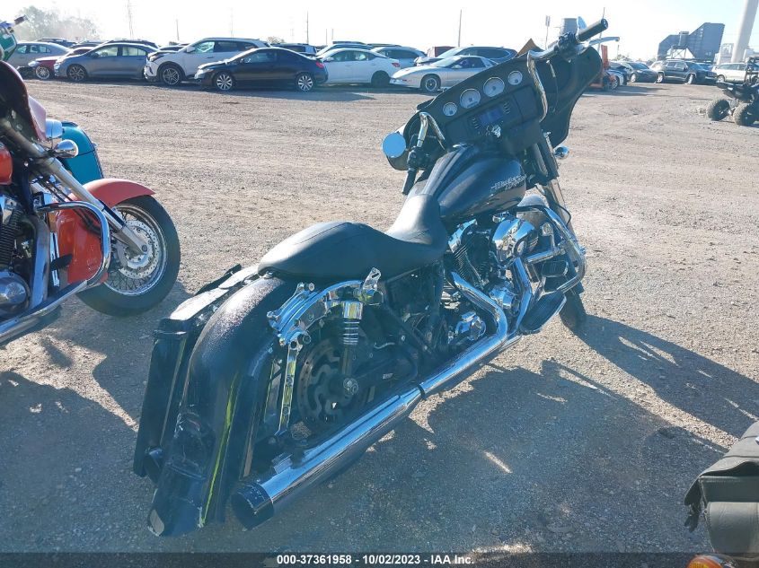 2014 HARLEY-DAVIDSON FLHX STREET GLIDE - 1HD1KBM1XEB713379
