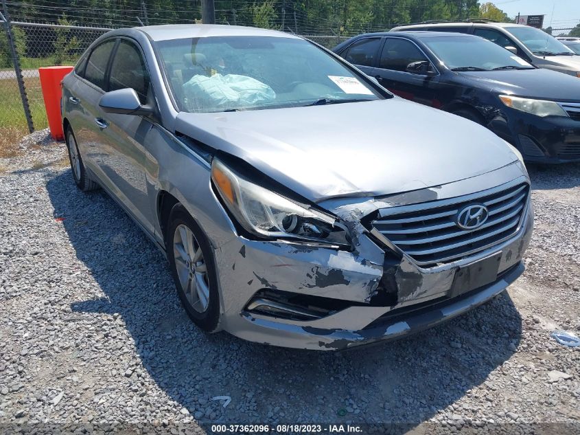 2015 HYUNDAI SONATA 2.4L SE - 5NPE24AF7FH132310