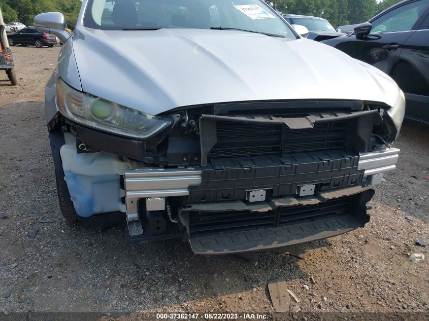 2015 FORD FUSION SE - 3FA6P0H71FR115891