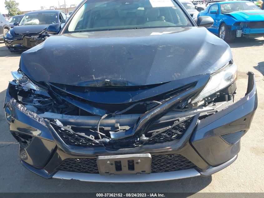 2018 TOYOTA CAMRY XSE - 4T1B61HK4JU575940