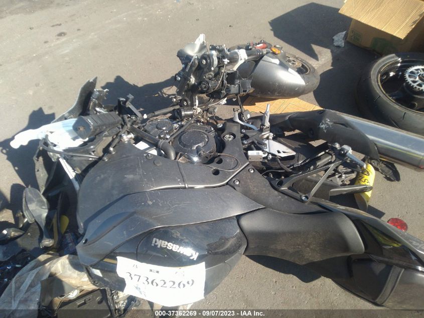2023 KAWASAKI ZX1002 M JKBZXVM1XPA004957