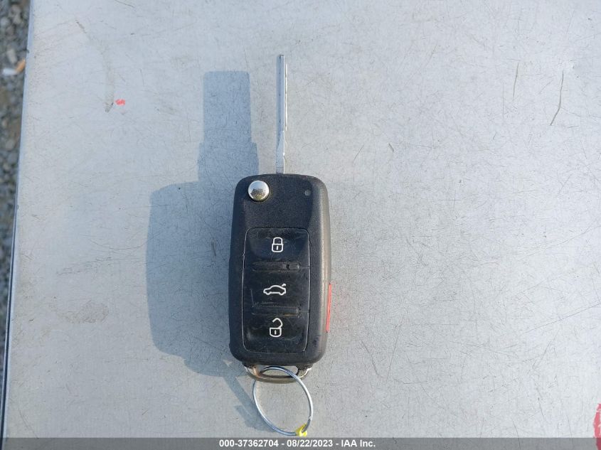 2014 VOLKSWAGEN BEETLE CONVERTIBLE 1.8T W/TECH 3VW507AT8EM809190