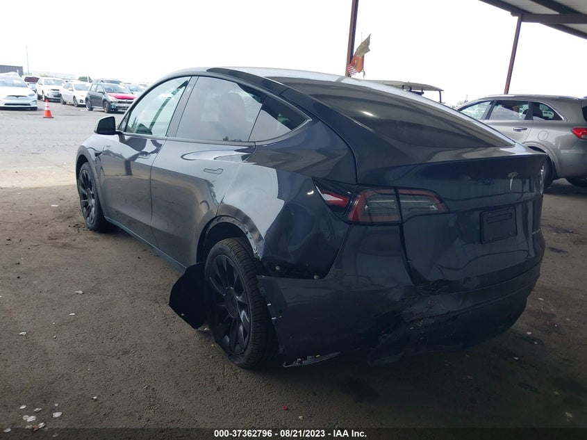 VIN 7SAYGDEE8NF561634 2022 TESLA MODEL Y