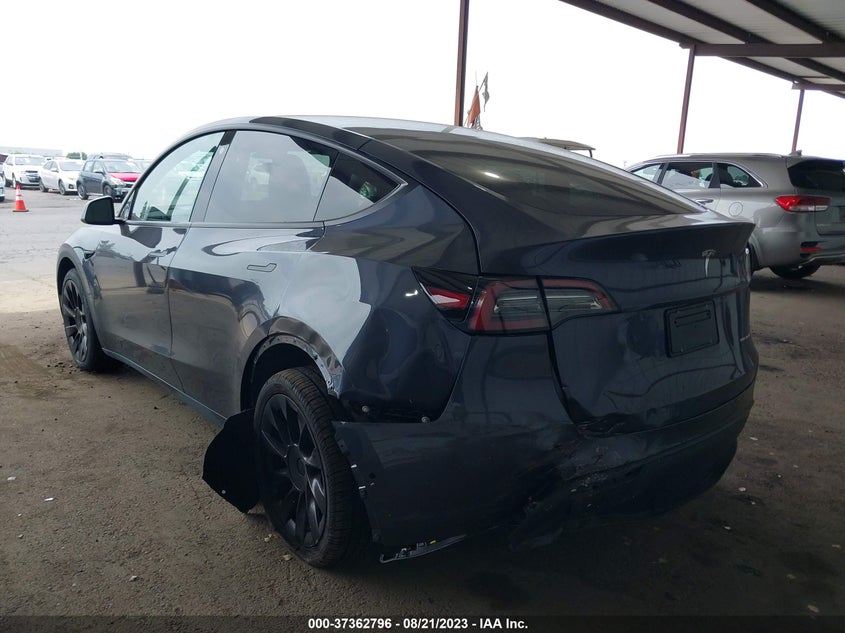 VIN 7SAYGDEE8NF561634 2022 TESLA MODEL Y