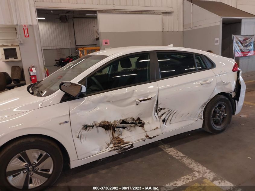 2019 HYUNDAI IONIQ HYBRID BLUE - KMHC65LC8KU167423