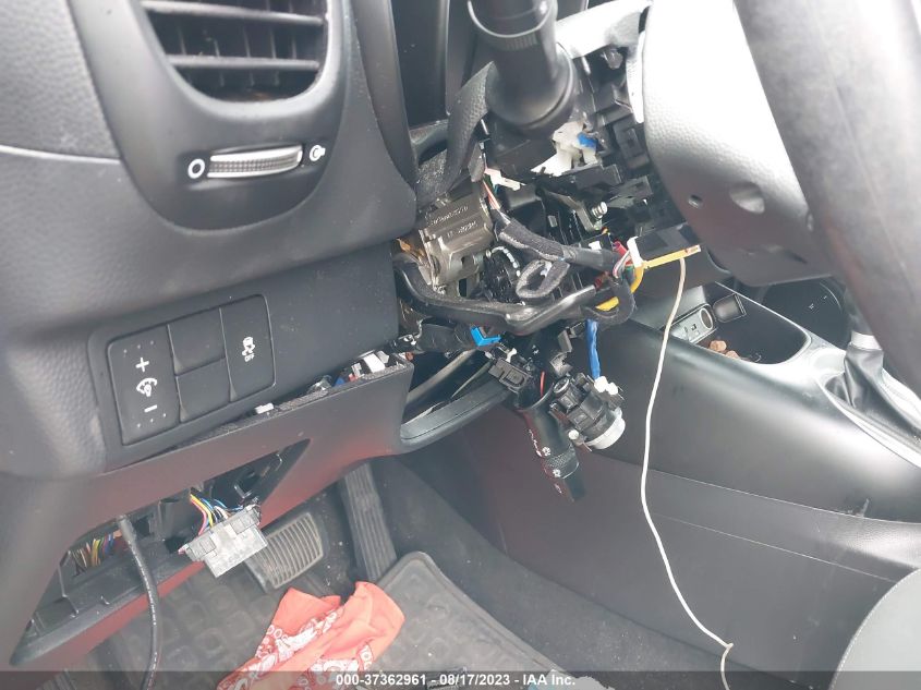 2016 KIA SOUL BASE - KNDJN2A21G7348313