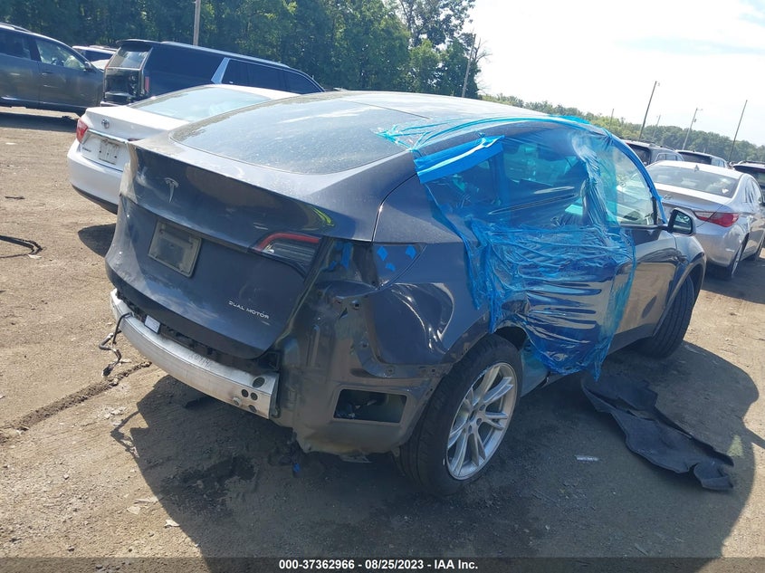 VIN 5YJYGDEE0LF047142 2020 TESLA MODEL Y LONG RANGE