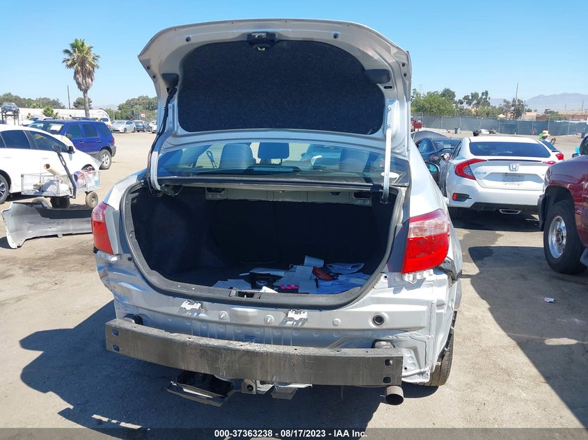 VIN 5YFBURHE4KP904881 2019 TOYOTA COROLLA L/LE/SE/XLE/XSE