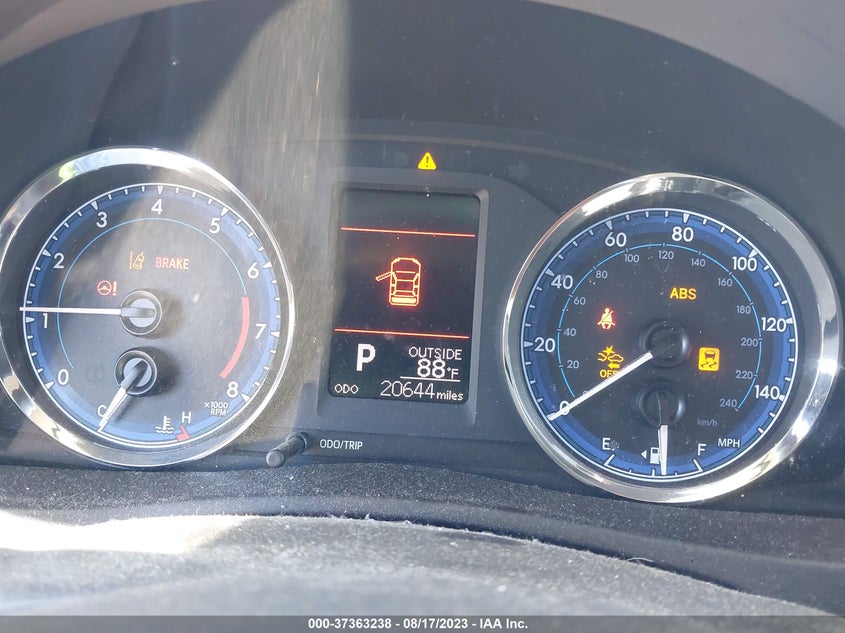 VIN 5YFBURHE4KP904881 2019 TOYOTA COROLLA L/LE/SE/XLE/XSE