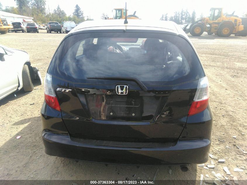 2013 HONDA FIT - JHMGE8H35DC083263