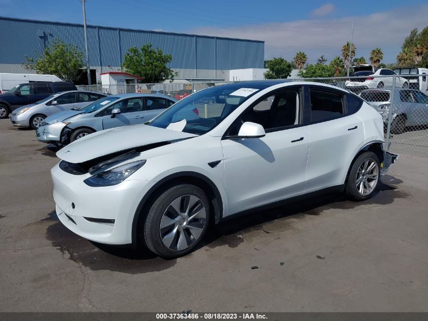 7SAYGDEE7PF602371 Tesla Model Y  2