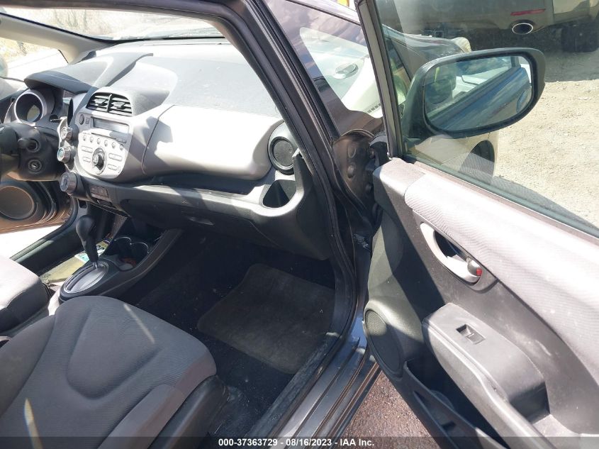 2013 HONDA FIT - JHMGE8H32DC002798
