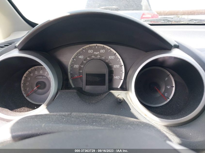 2013 HONDA FIT - JHMGE8H32DC002798