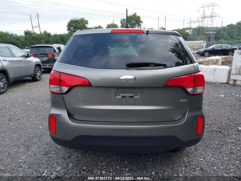 2015 KIA SORENTO LX - 5XYKT3A65FG621631