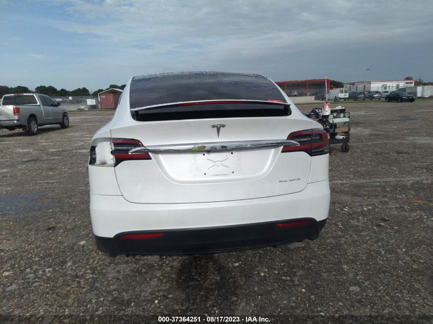 5YJXCDE21LF282176 Tesla Model X  16