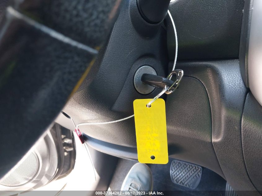 2014 NISSAN VERSA NOTE SV - 3N1CE2CP4EL427391
