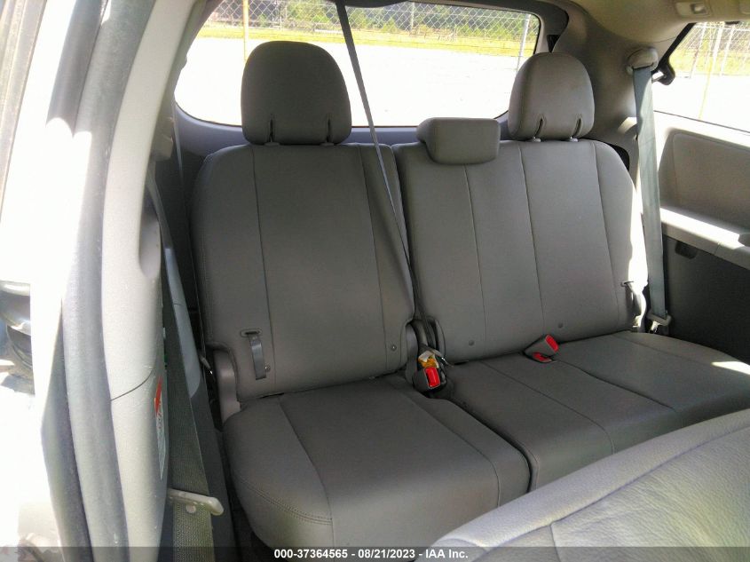 2016 TOYOTA SIENNA XLE - 5TDYK3DC6GS758760