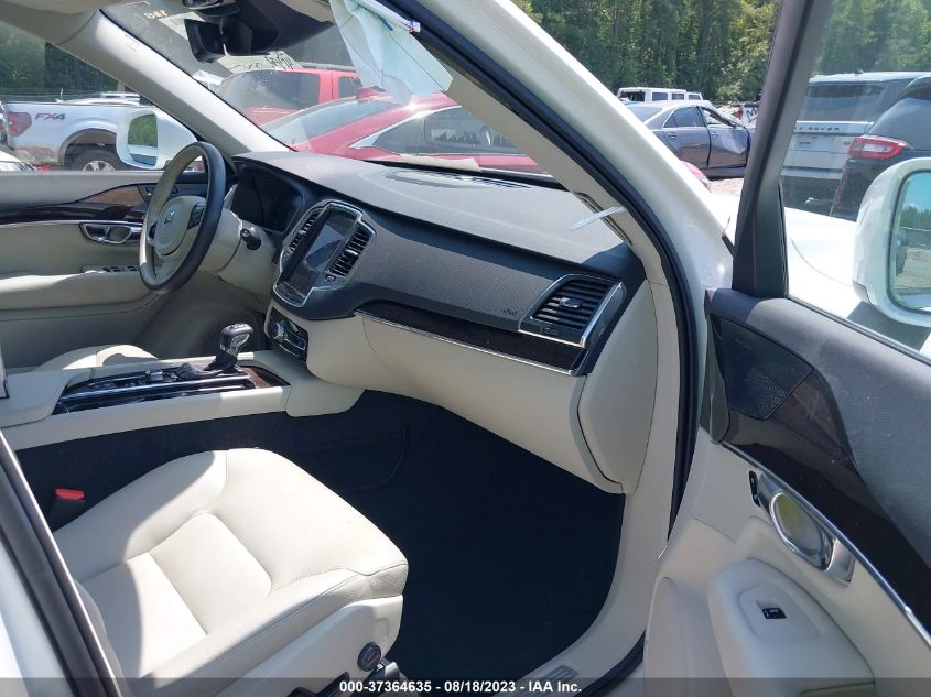 2019 VOLVO XC90 MOMENTUM - YV4102CK9K1509656