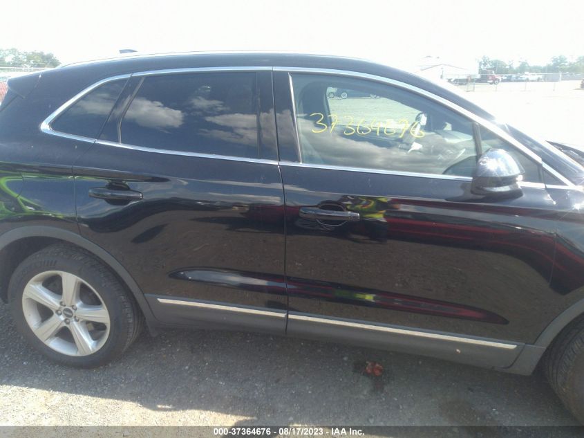 2018 LINCOLN MKC PREMIERE - 5LMCJ1D93JUL28752