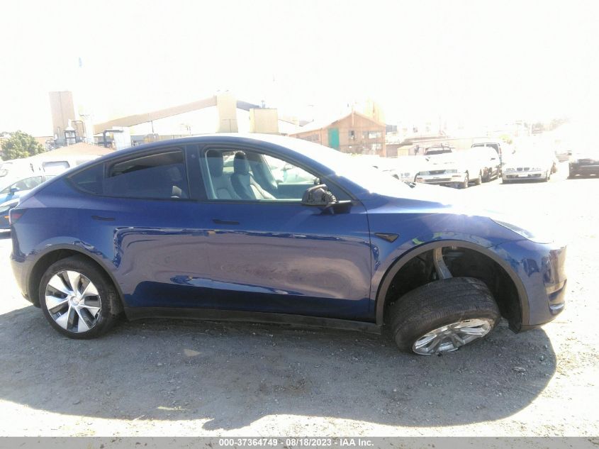 2021 TESLA MODEL Y - 5YJYGDEE2MF073582