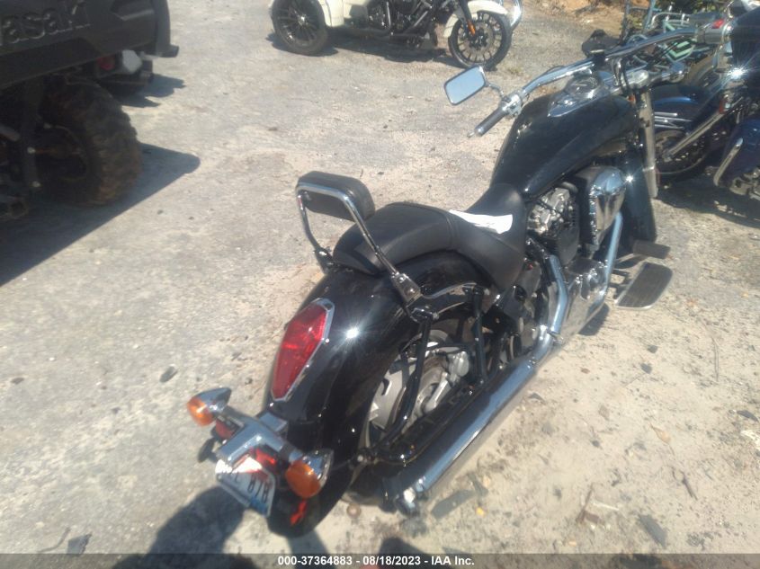 2015 HONDA VT1300 CT JH2SC6677FK500636