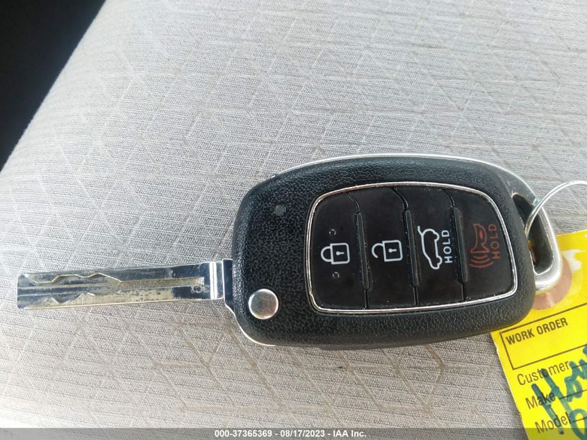 2016 HYUNDAI TUCSON SE - KM8J33A45GU063043