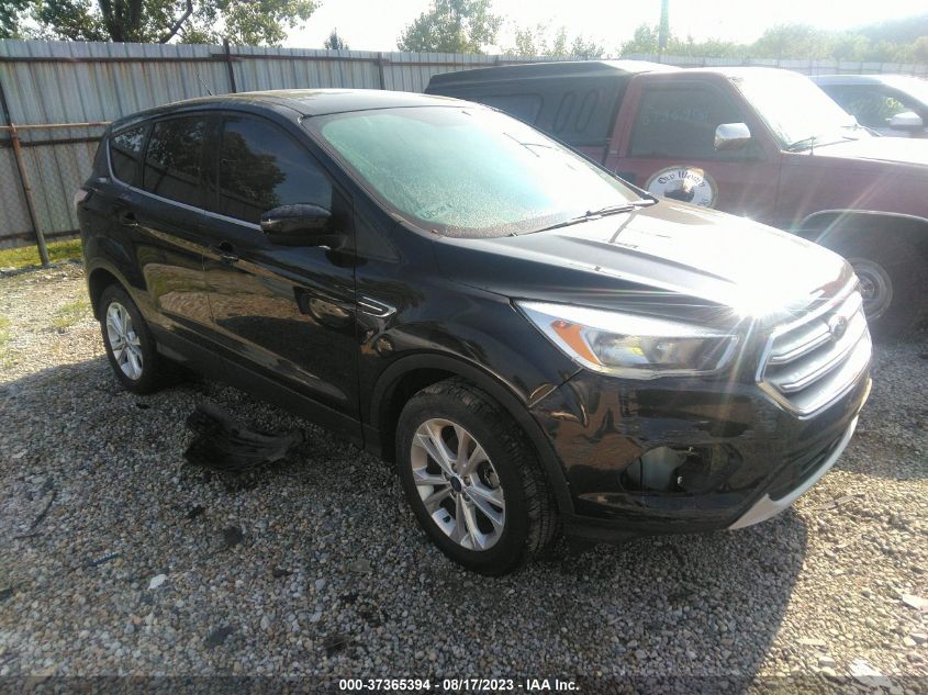 2017 FORD ESCAPE SE - 1FMCU0GD3HUE62790