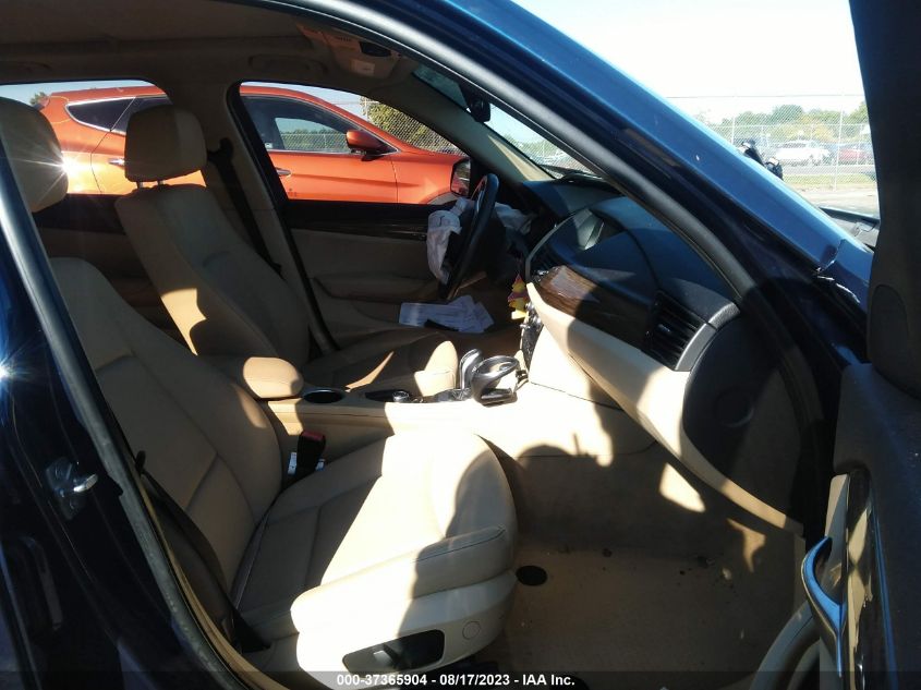 2013 BMW X1 XDRIVE28I - WBAVL1C54DVR91851