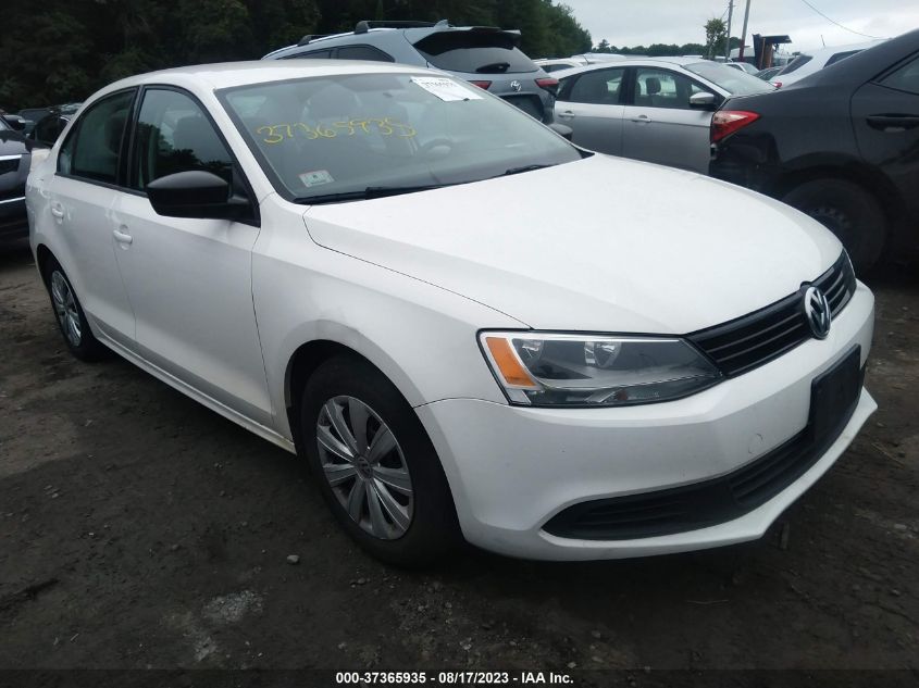 2014 VOLKSWAGEN JETTA SEDAN S - 3VW2K7AJ6EM209408