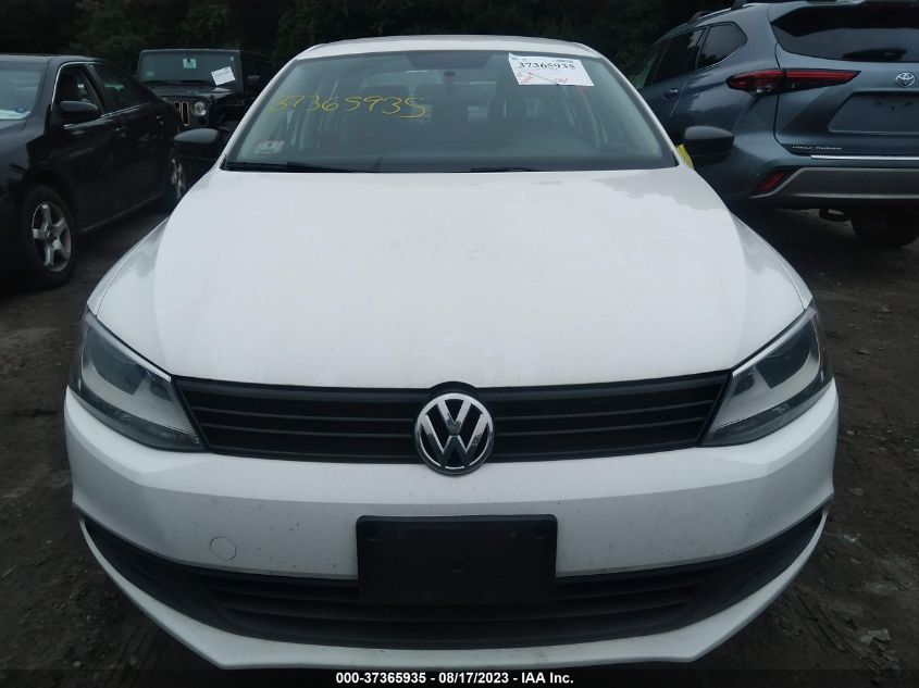 2014 VOLKSWAGEN JETTA SEDAN S - 3VW2K7AJ6EM209408