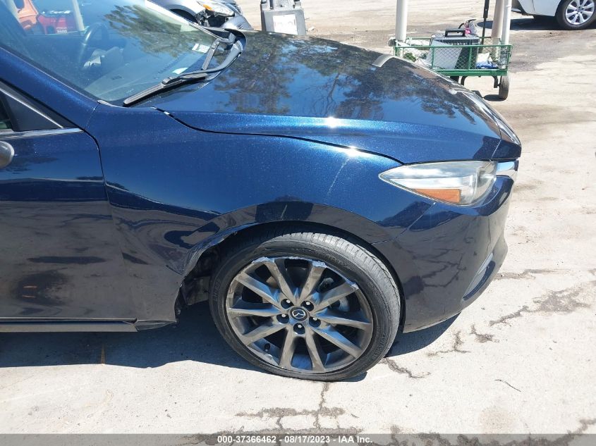 2018 MAZDA MAZDA3 4-DOOR TOURING - 3MZBN1V30JM230717