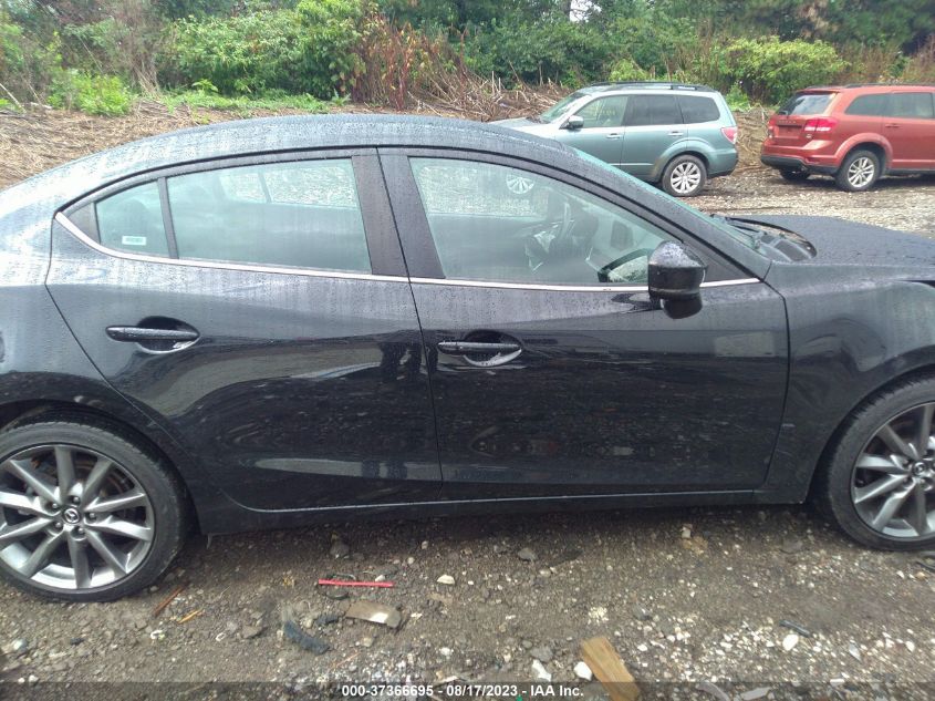 2018 MAZDA MAZDA3 4-DOOR TOURING 3MZBN1V38JM208996