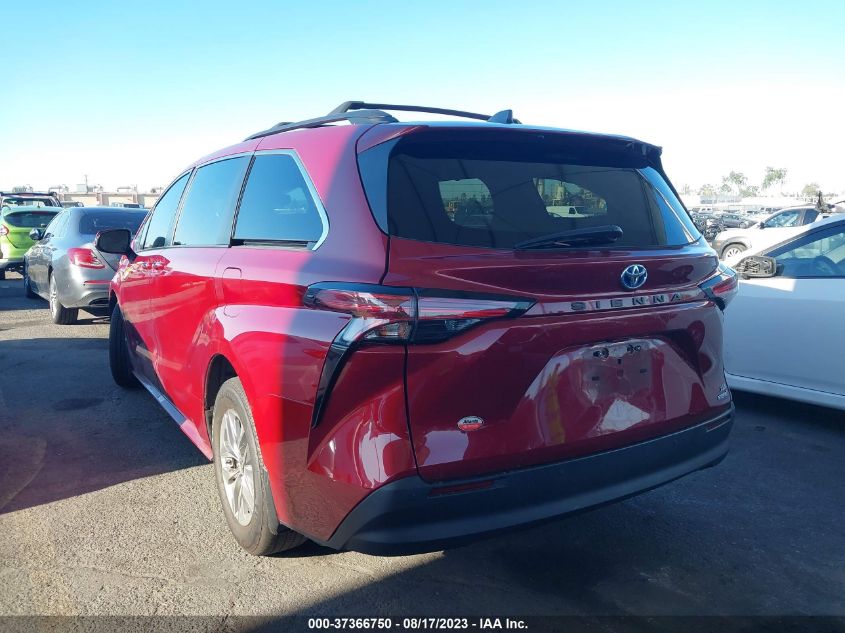 2022 TOYOTA SIENNA XLE - 5TDYRKEC8NS090526