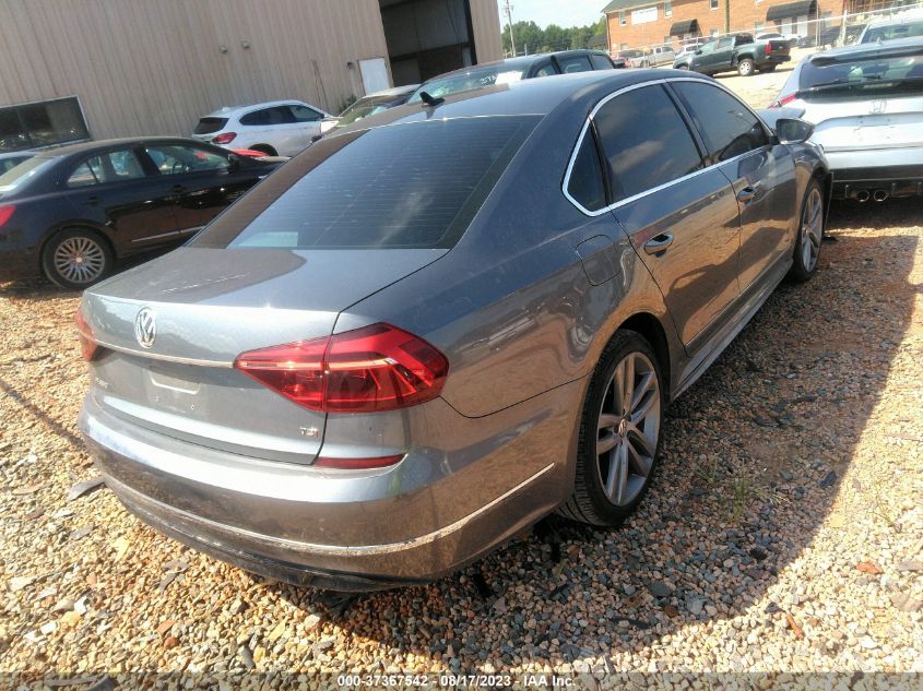 2017 VOLKSWAGEN PASSAT R-LINE - 1VWDT7A38HC041994