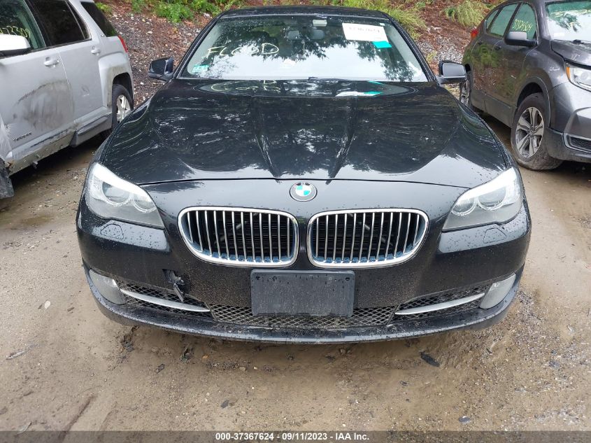 2013 BMW 5 SERIES 528I XDRIVE - WBAXH5C51DDW12490