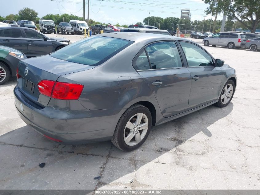 2013 VOLKSWAGEN JETTA SEDAN S - 3VW2K7AJ5DM292649