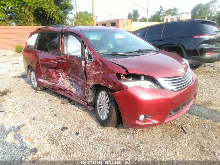 2017 TOYOTA SIENNA XLE/LIMITED - 5TDYZ3DCXHS816916