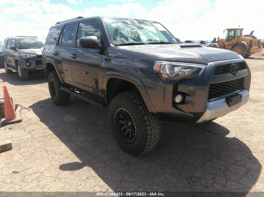VIN JTEBU5JR4J5495035 2018 TOYOTA 4RUNNER SR5
