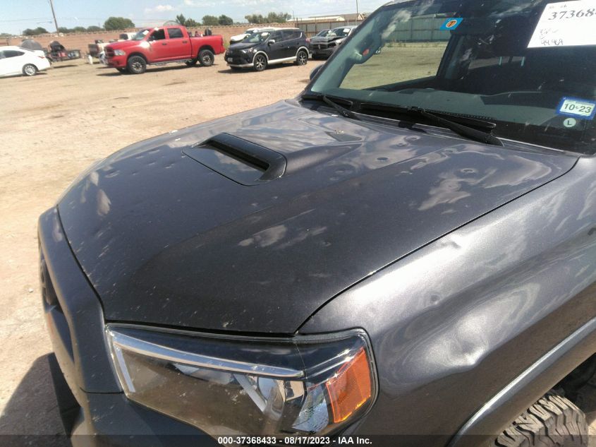 VIN JTEBU5JR4J5495035 2018 TOYOTA 4RUNNER SR5