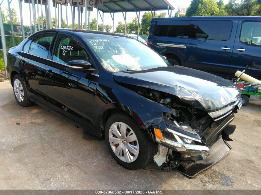 2013 VOLKSWAGEN JETTA SEDAN SE - 3VWDP7AJ9DM435239