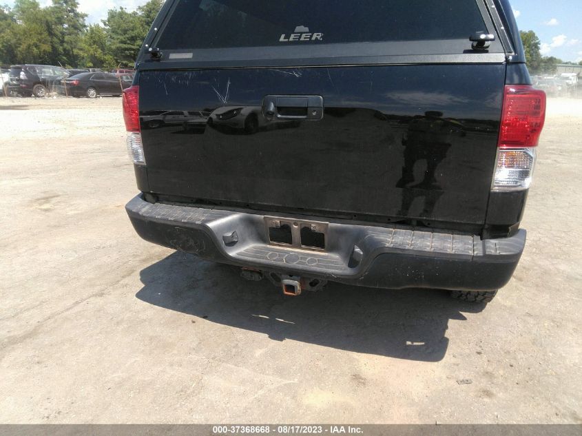 2013 TOYOTA TUNDRA 4WD TRUCK - 5TFUY5F13DX311040