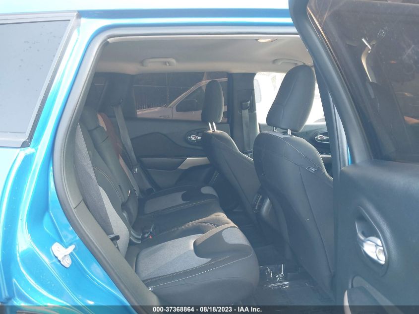 2018 JEEP CHEROKEE LATITUDE - 1C4PJMCB3JD588485