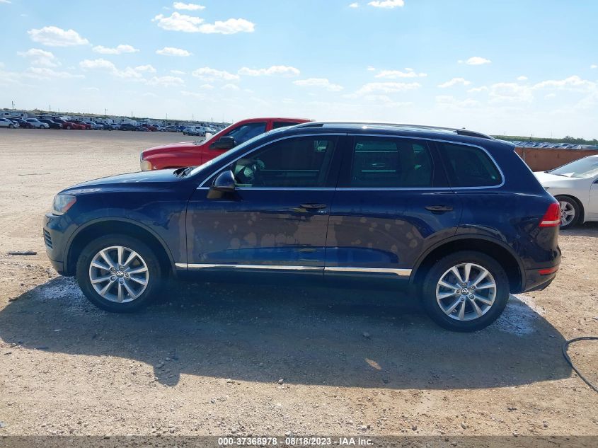 2013 VOLKSWAGEN TOUAREG SPORT W/NAV - WVGEF9BP2DD013765