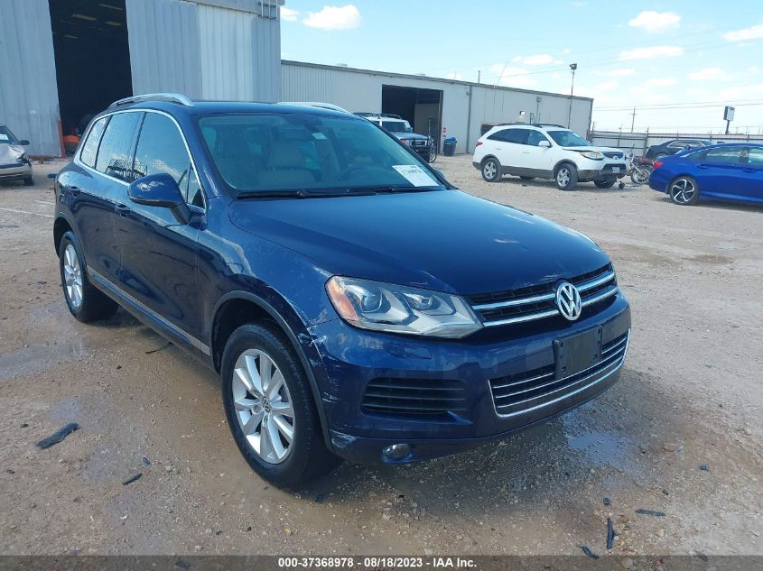 2013 VOLKSWAGEN TOUAREG SPORT W/NAV - WVGEF9BP2DD013765
