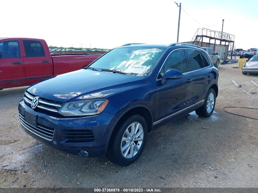2013 VOLKSWAGEN TOUAREG SPORT W/NAV - WVGEF9BP2DD013765