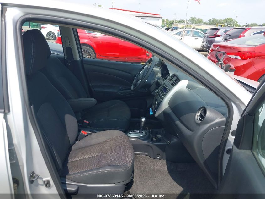 2017 NISSAN VERSA SEDAN SV 3N1CN7AP3HK427196
