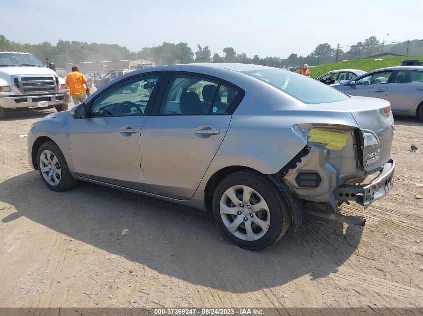 2013 MAZDA MAZDA3 I SPORT - JM1BL1U79D1830232