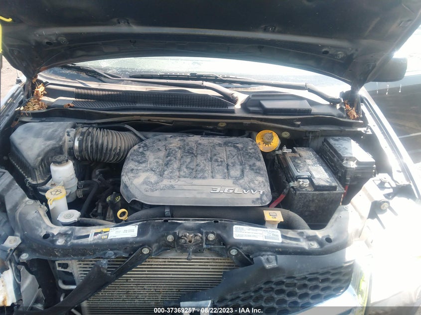 VIN 2C4RDGCG2HR700052 2017 DODGE GRAND CARAVAN SXT